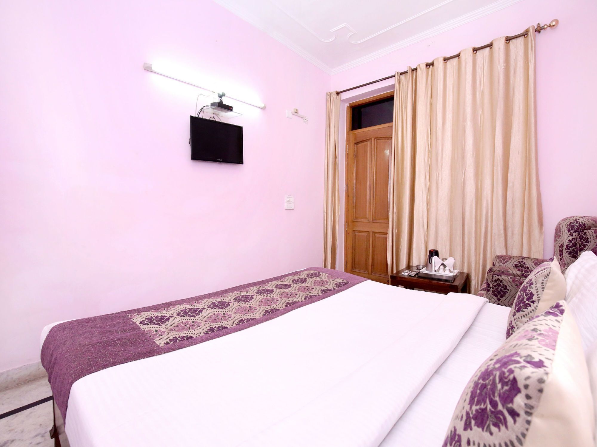 Oyo 6463 Hotel Dove Chandīgarh Eksteriør billede