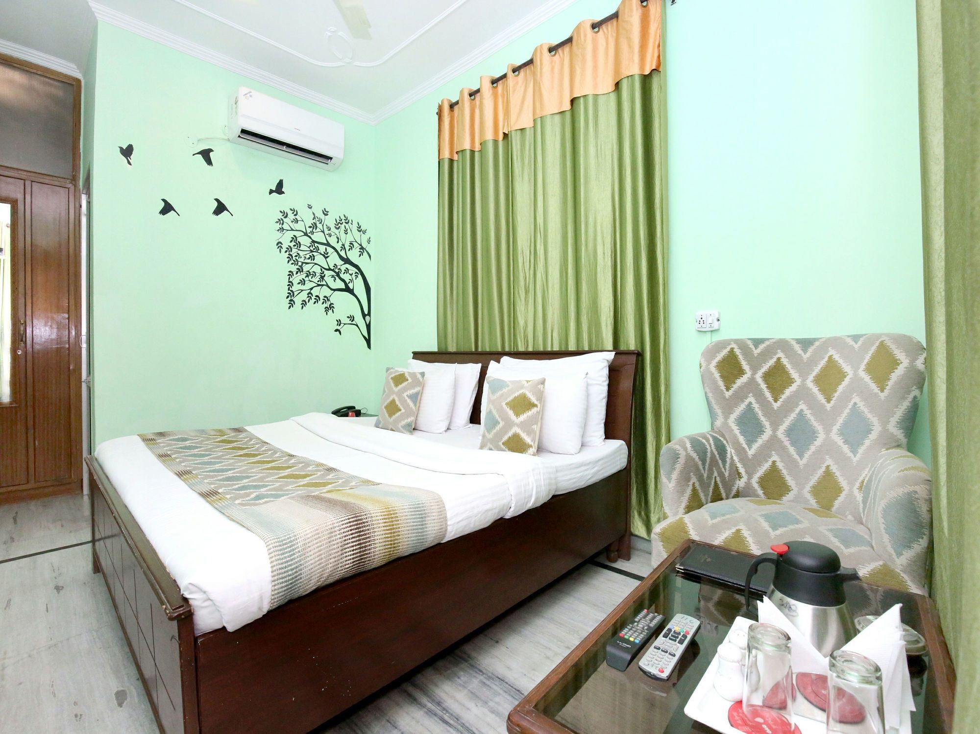 Oyo 6463 Hotel Dove Chandīgarh Eksteriør billede